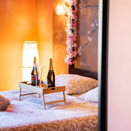 Japan Universe & Arcade Apartment